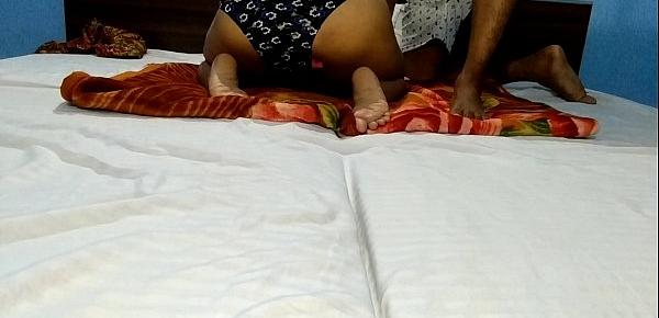 Sluty Indian Wife Enjoyed  Sex in Hotel Room with Boss